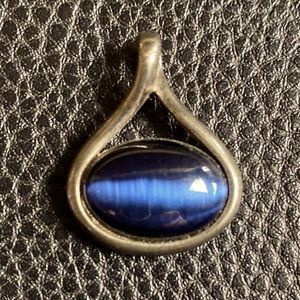 Cat’s Eye Glass Pendant